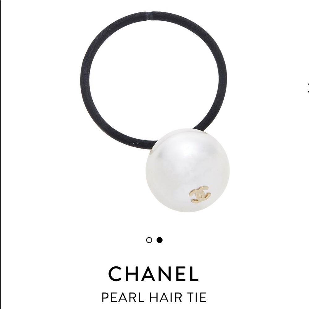 Chanel pearl hair tie
